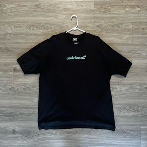 Undefeated / XXL / Logo T-Shirt / Black / Lightly Used